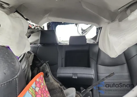 2019 Toyota Rav4 Limited z USA, uszkodzony, nr VIN 2T3Y1RFV8KW040624